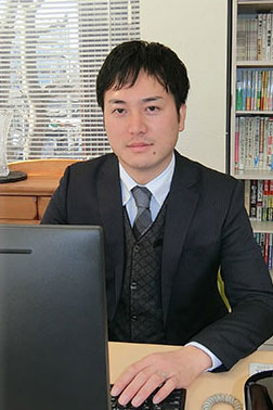 荒川 康平